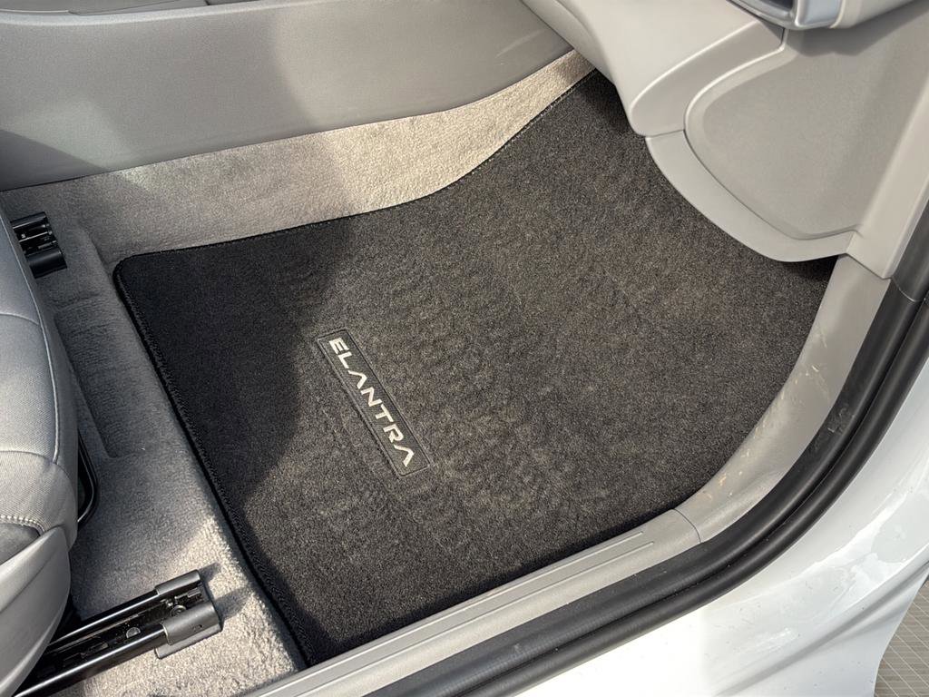 Certified 2026 Hyundai Elantra SEL Sport image 39