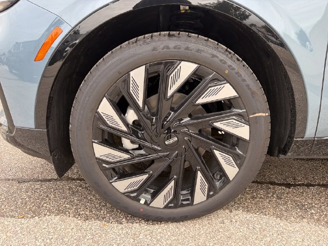 New 2026 Lincoln Nautilus Reserve w/ Jet Appearance Package AWD/4WD image 13