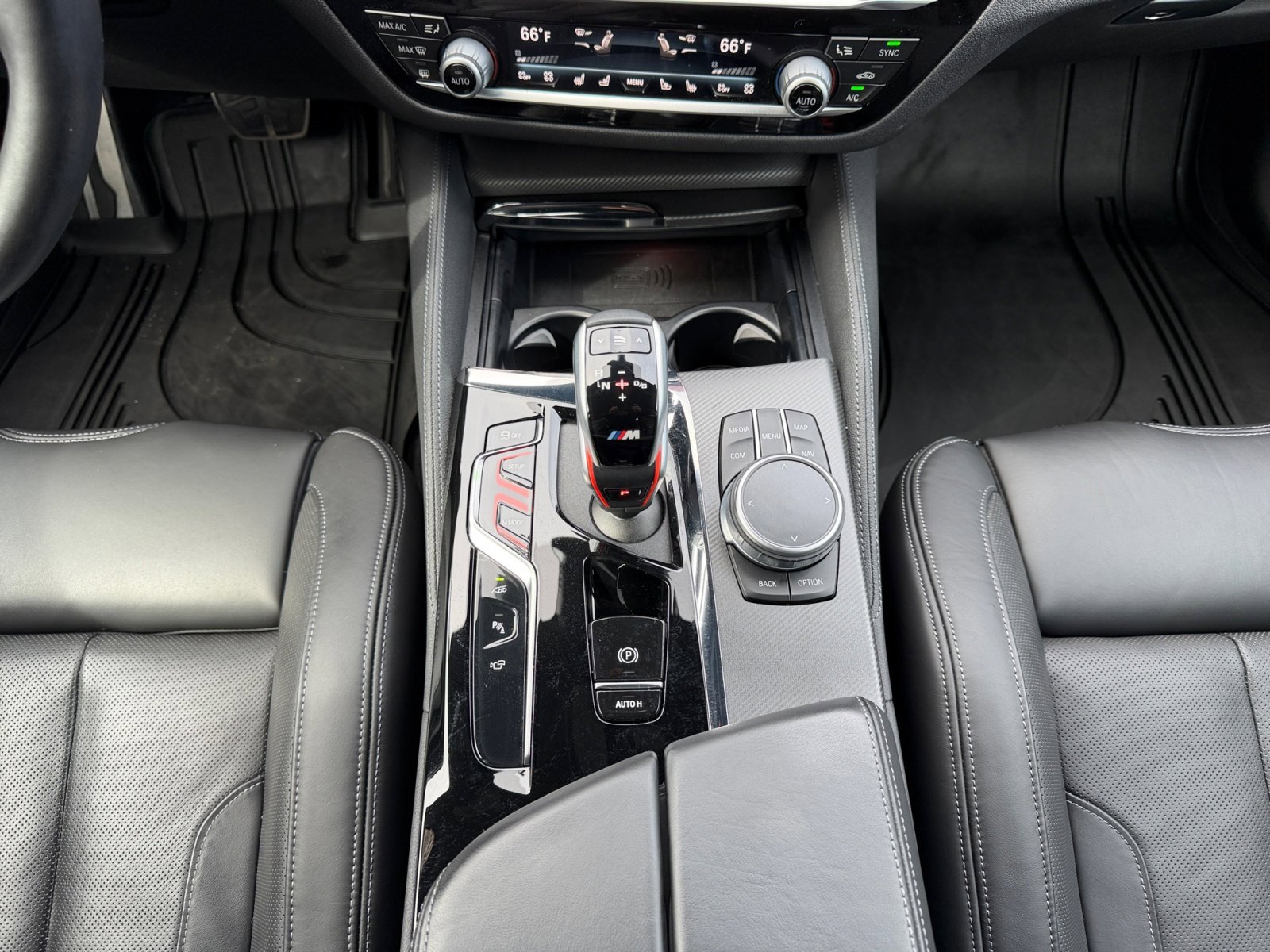 Used 2022 BMW M5 w/ Executive Package image 15