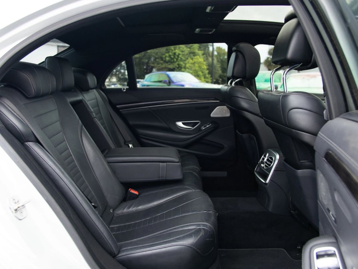 Used 2015 Mercedes-Benz S 550 Sedan image 27