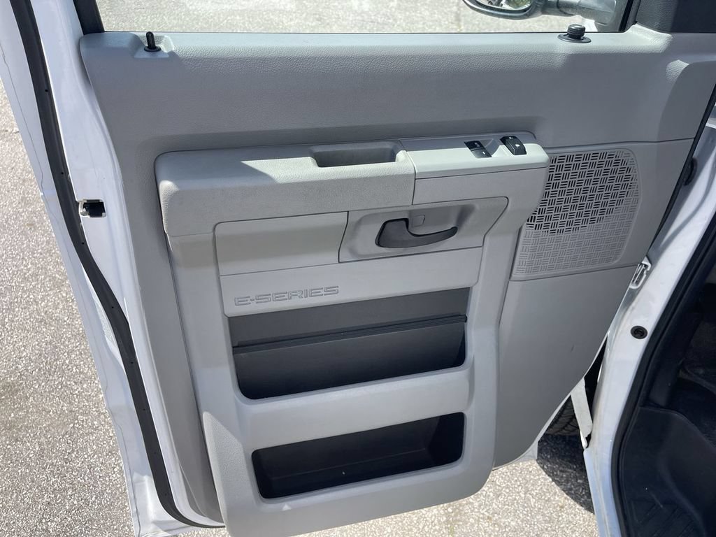 Used 2024 Ford E-350 and Econoline 350 Super Duty w/ Power Windows & Locks Group RWD image 4