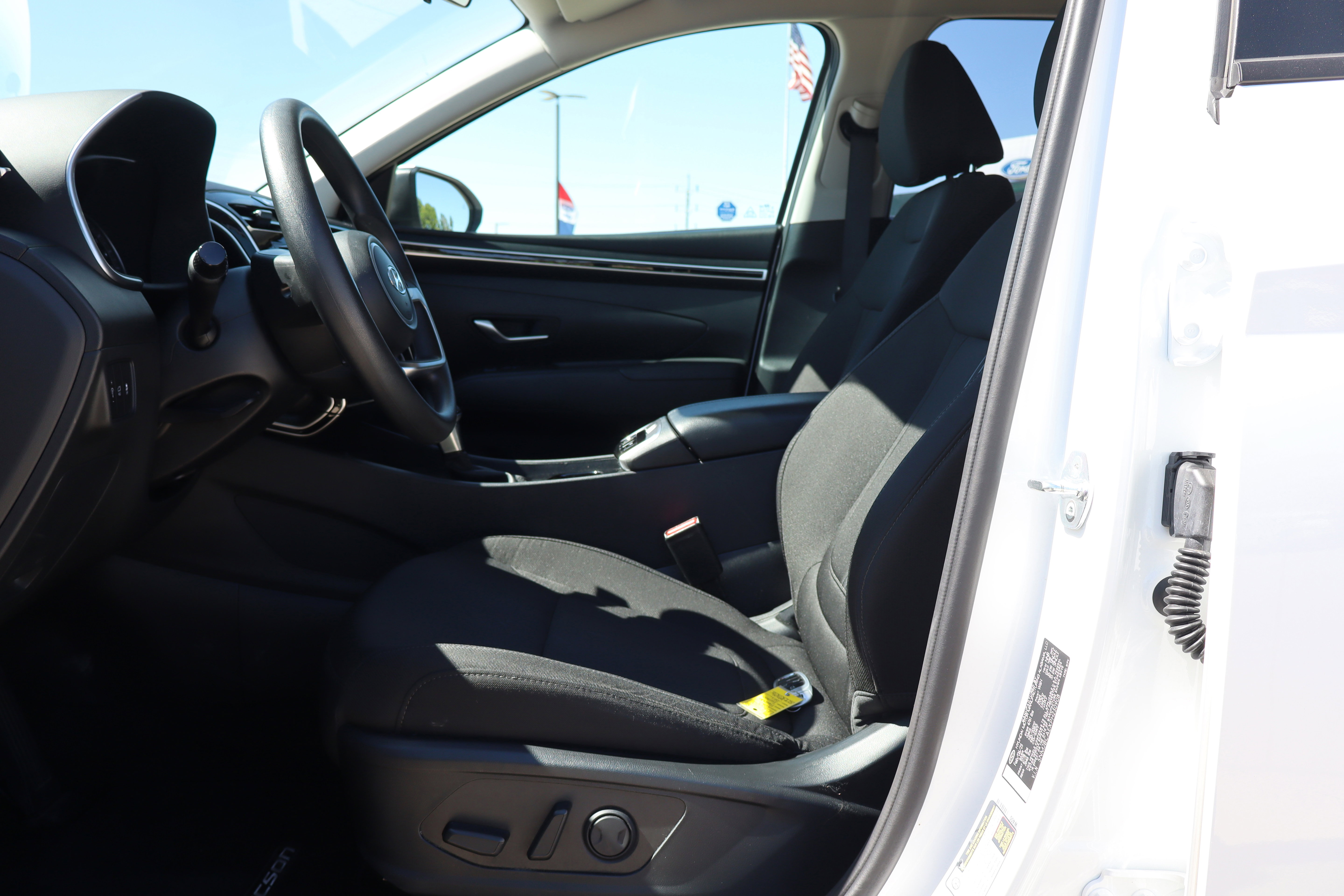 Used 2023 Hyundai Tucson SEL w/ Winter Package image 10