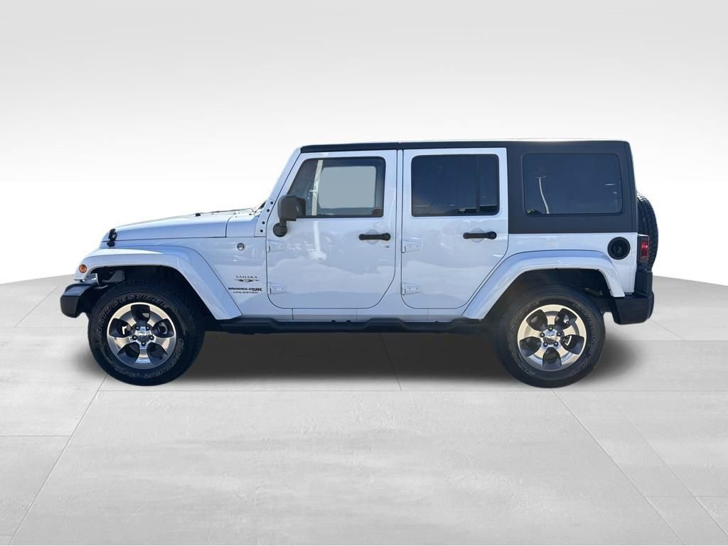 Used 2018 Jeep Wrangler Unlimited Sahara w/ Connectivity Group image 2