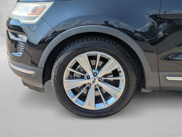 Used 2019 Ford Explorer Limited w/ Class III Trailer Tow Package FWD image 23