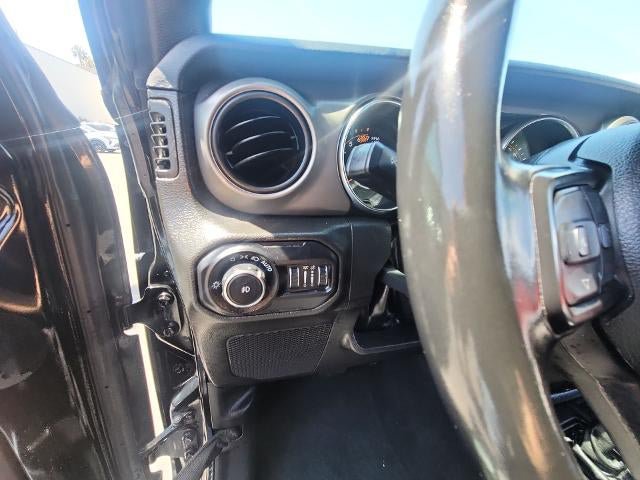 Used 2022 Jeep Wrangler Unlimited Sport AWD/4WD image 17
