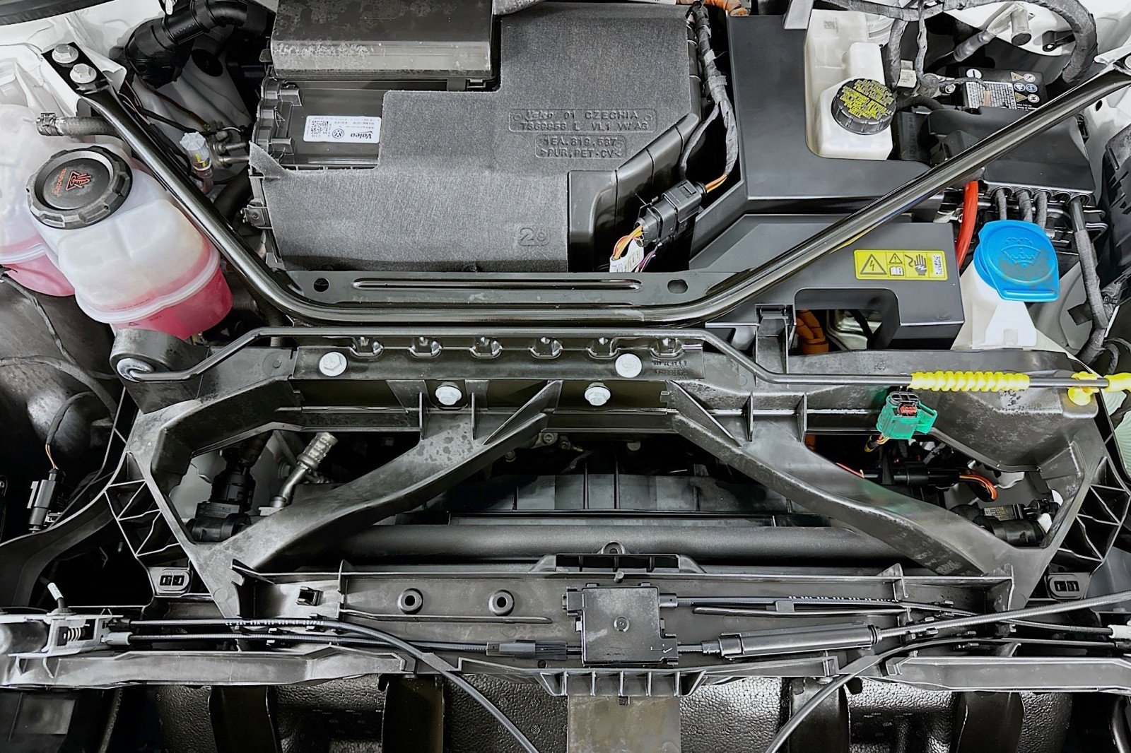 Used 2023 Audi Q4 e-tron Premium w/ Convenience Package image 13