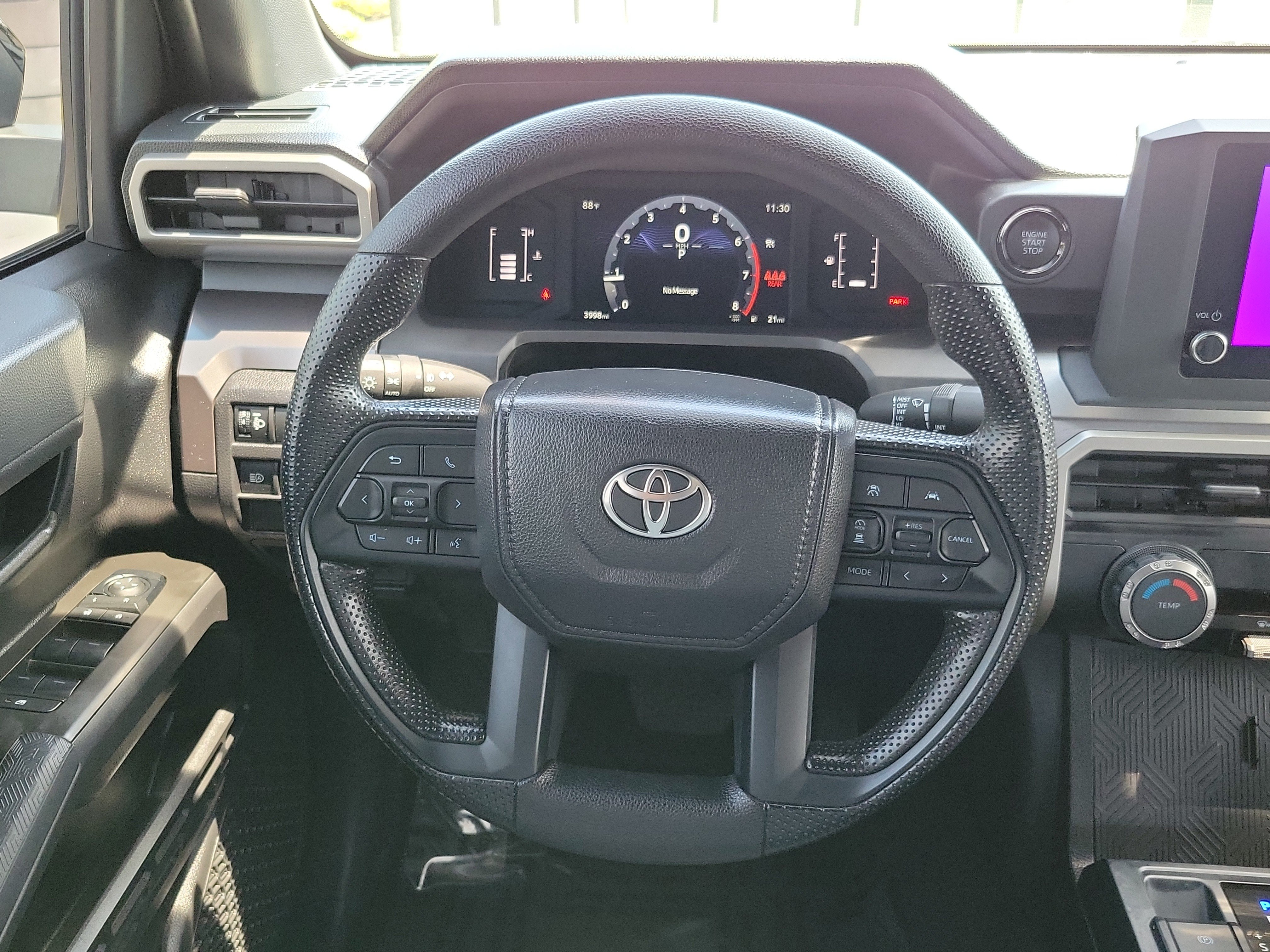 Certified 2025 Toyota Tacoma SR5 AWD/4WD image 21