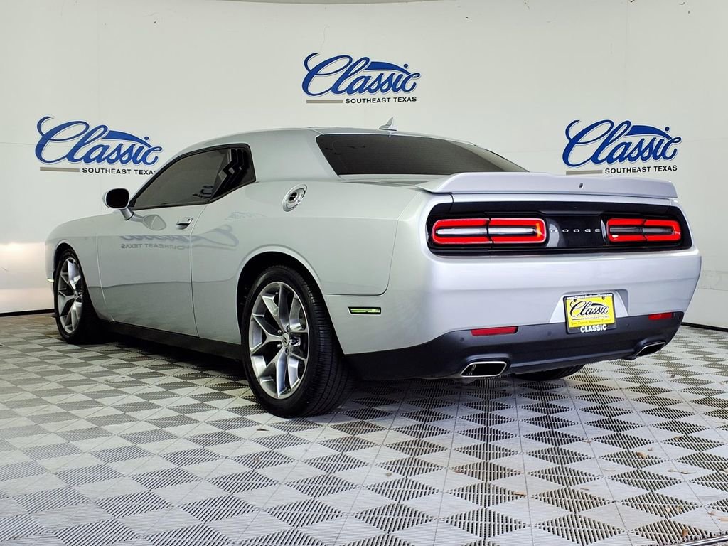 Used 2022 Dodge Challenger GT image 2