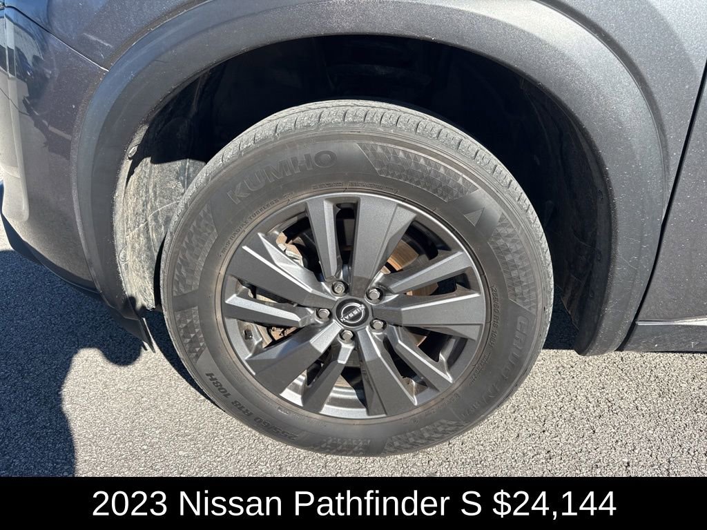 Used 2023 Nissan Pathfinder S image 9