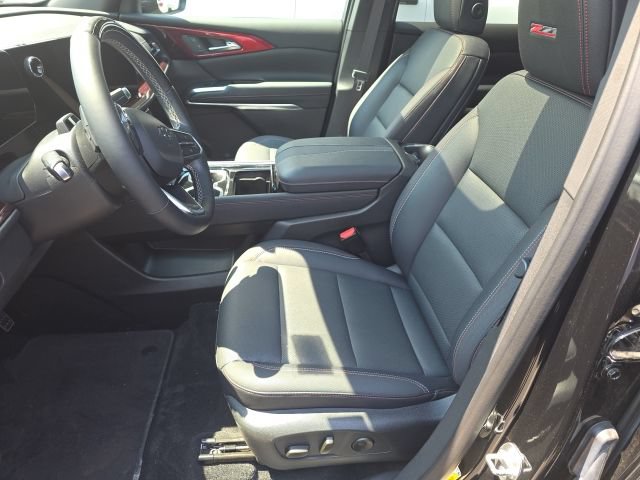 Used 2025 Chevrolet Traverse Z71 w/ Enhanced Driving Package AWD/4WD image 8