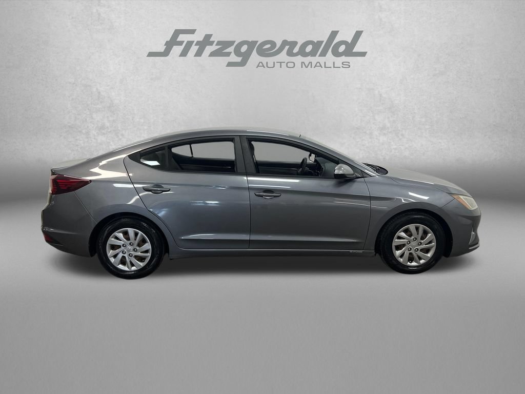 Used 2019 Hyundai Elantra SE FWD image 8