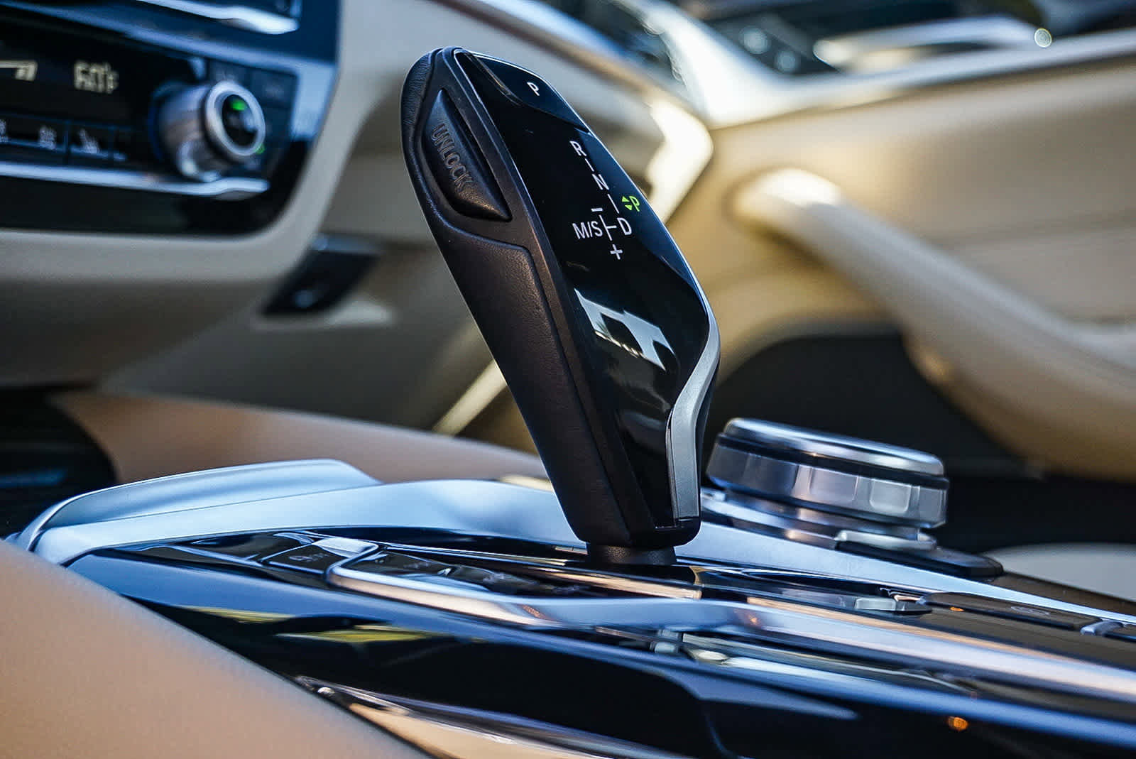 Certified 2023 BMW 530i w/ Premium Package image 20