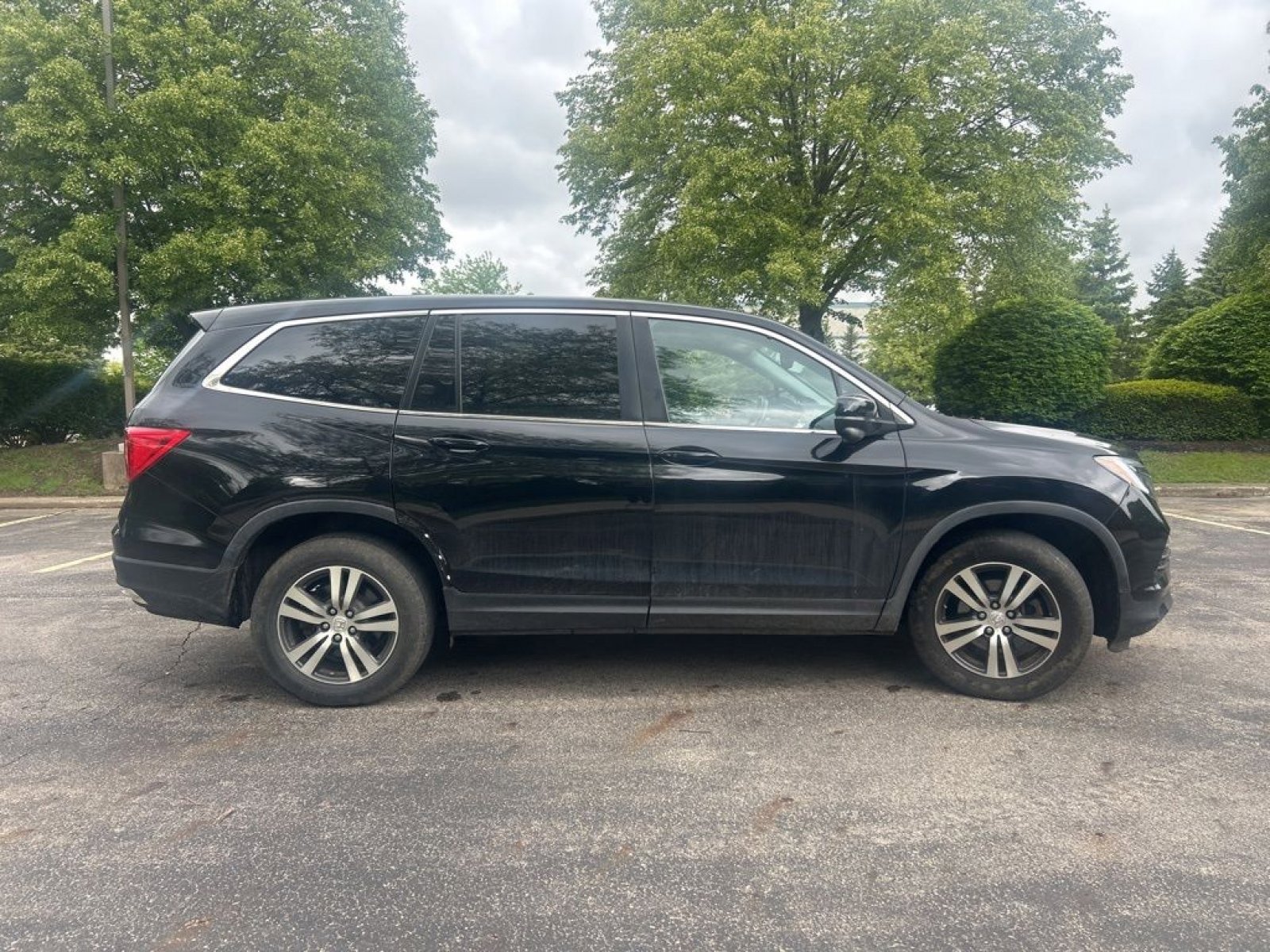 Certified 2017 Honda Pilot EX-L image 6