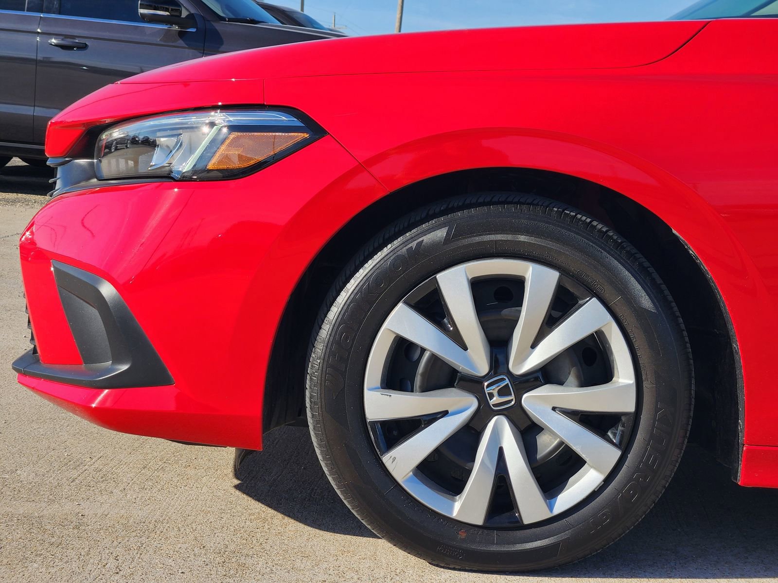 Used 2024 Honda Civic LX image 9