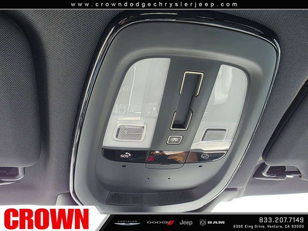 Used 2025 Volvo V90 B6 Cross Country Ultra w/ Protection Package AWD/4WD image 26