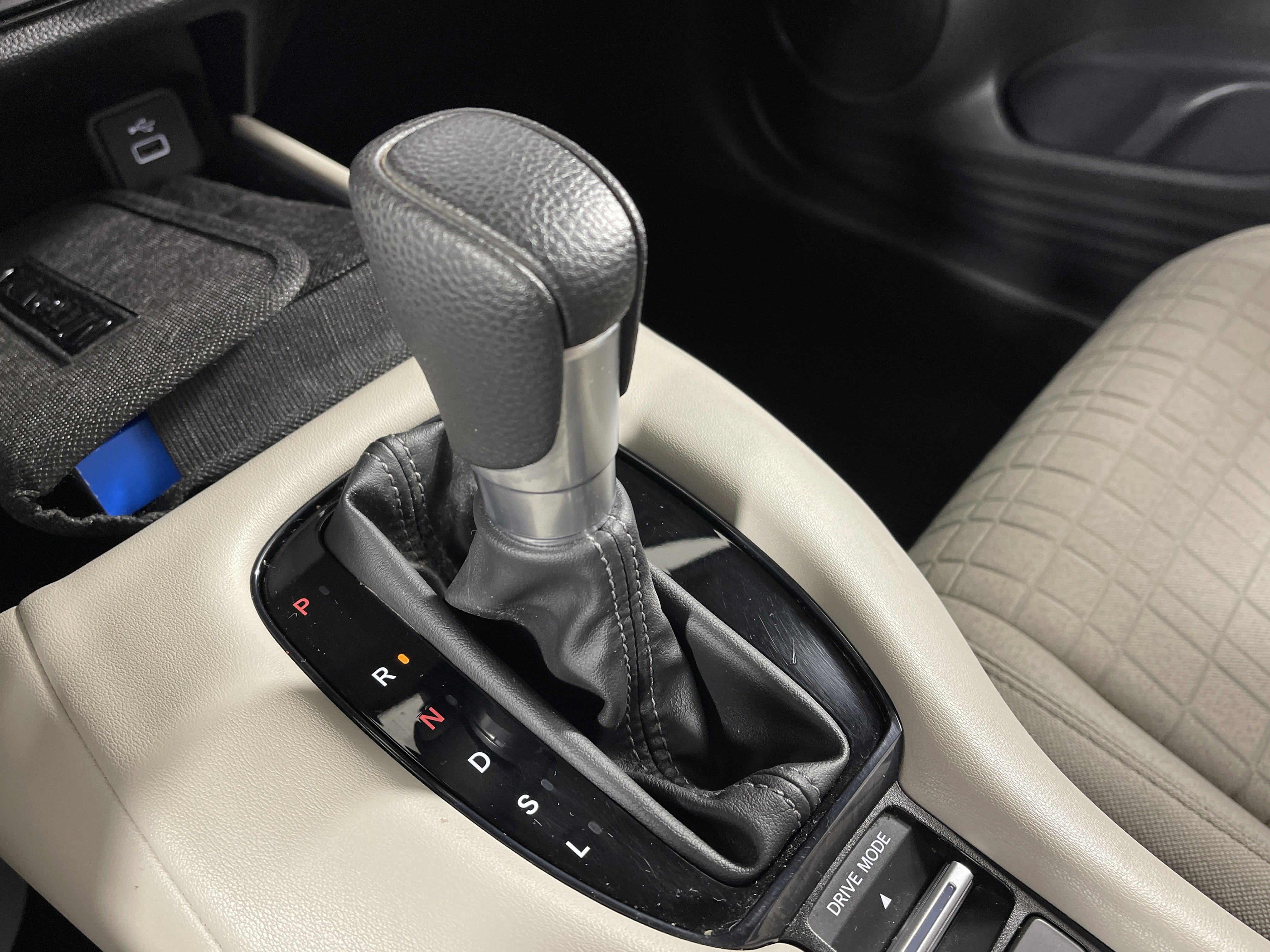 Used 2024 Honda HR-V LX image 24