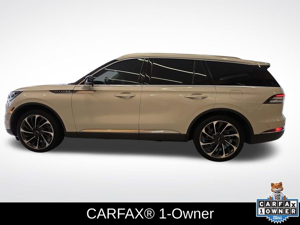 Used 2024 Lincoln Aviator Reserve w/ Equipment Group 201A image 2