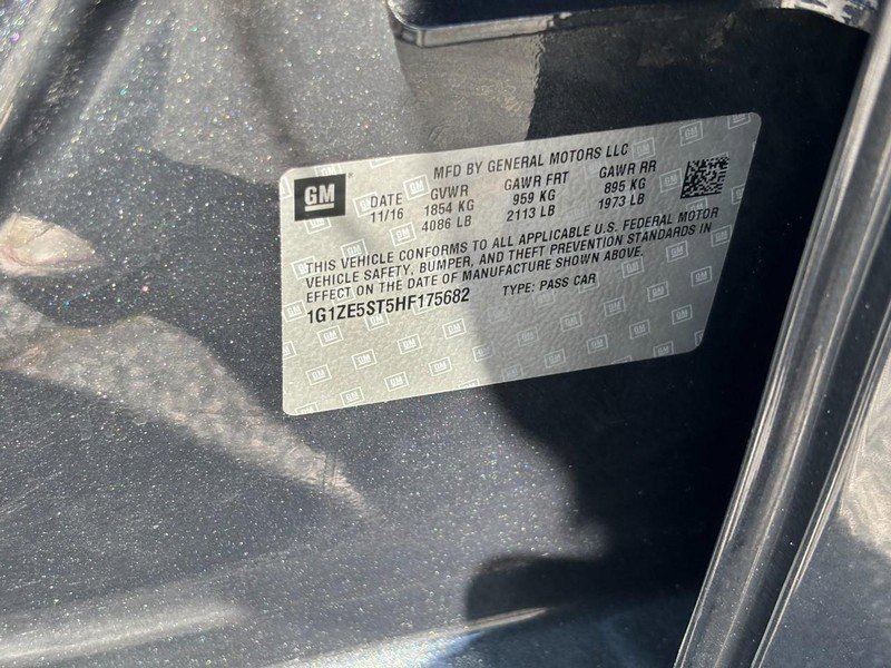 Used 2017 Chevrolet Malibu LT FWD image 23