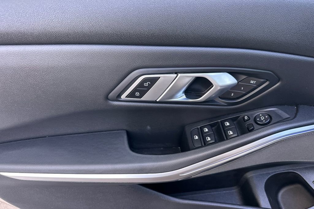 Used 2022 BMW M340i w/ Premium Package RWD image 10
