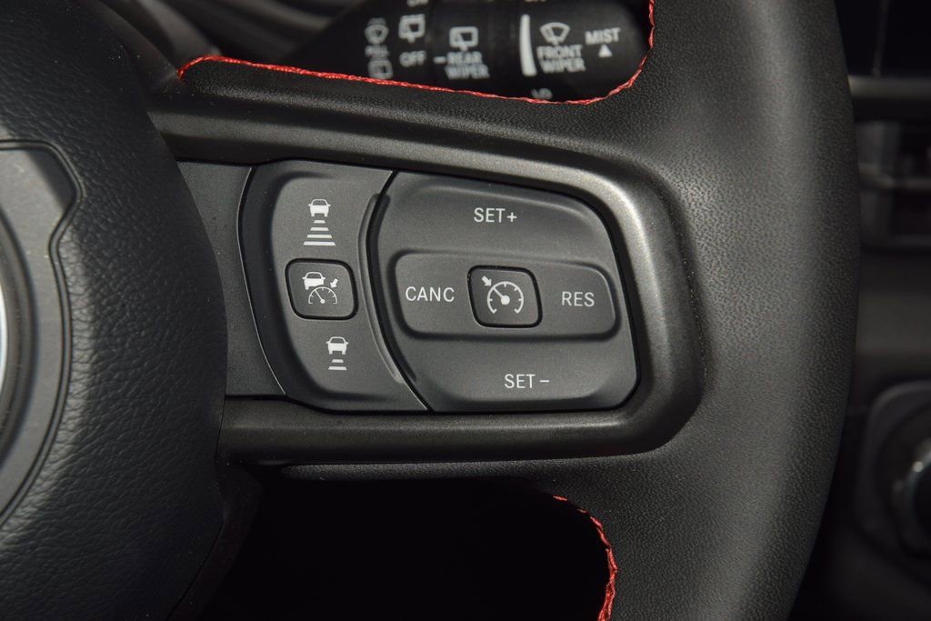 Used 2024 Jeep Wrangler Rubicon w/ Safety Group image 38