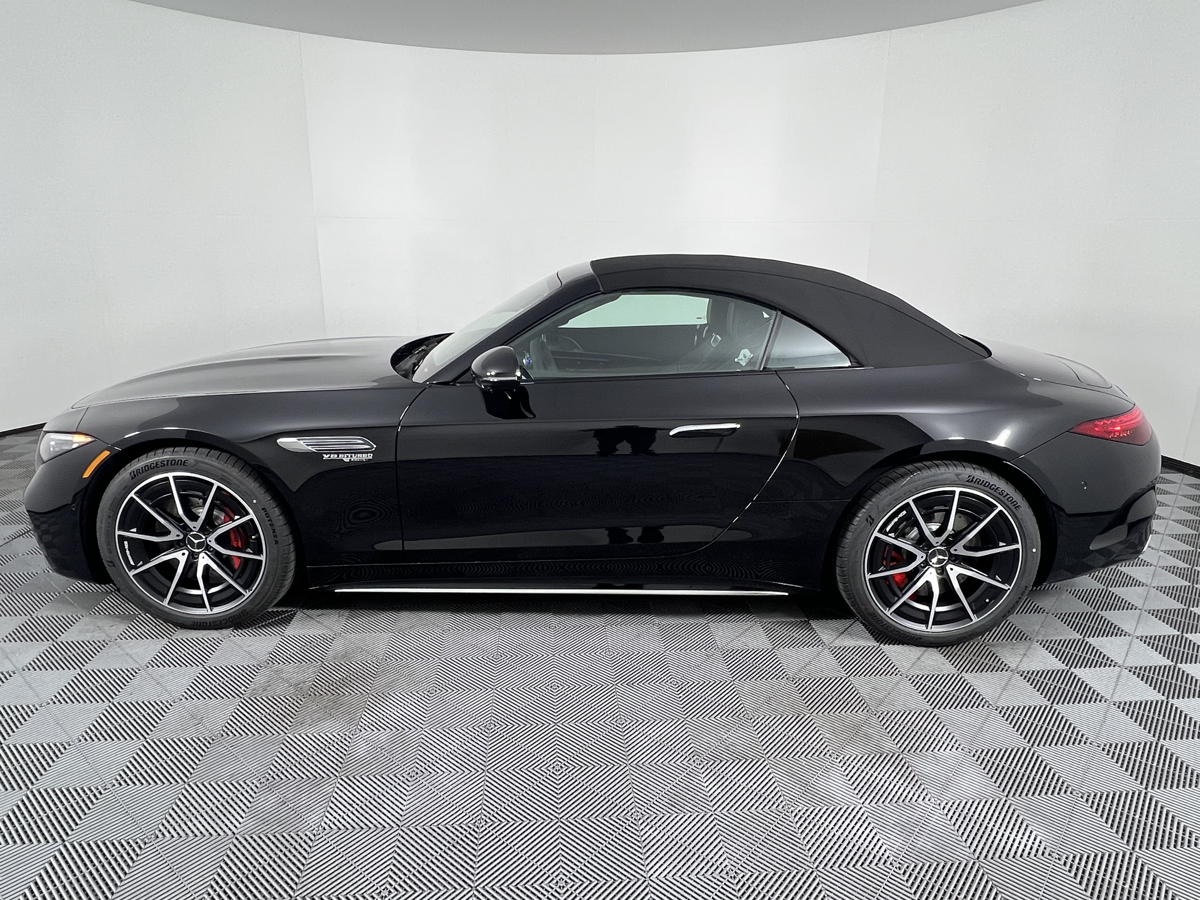 New 2026 Mercedes-Benz SL 55 AMG 4MATIC image 11