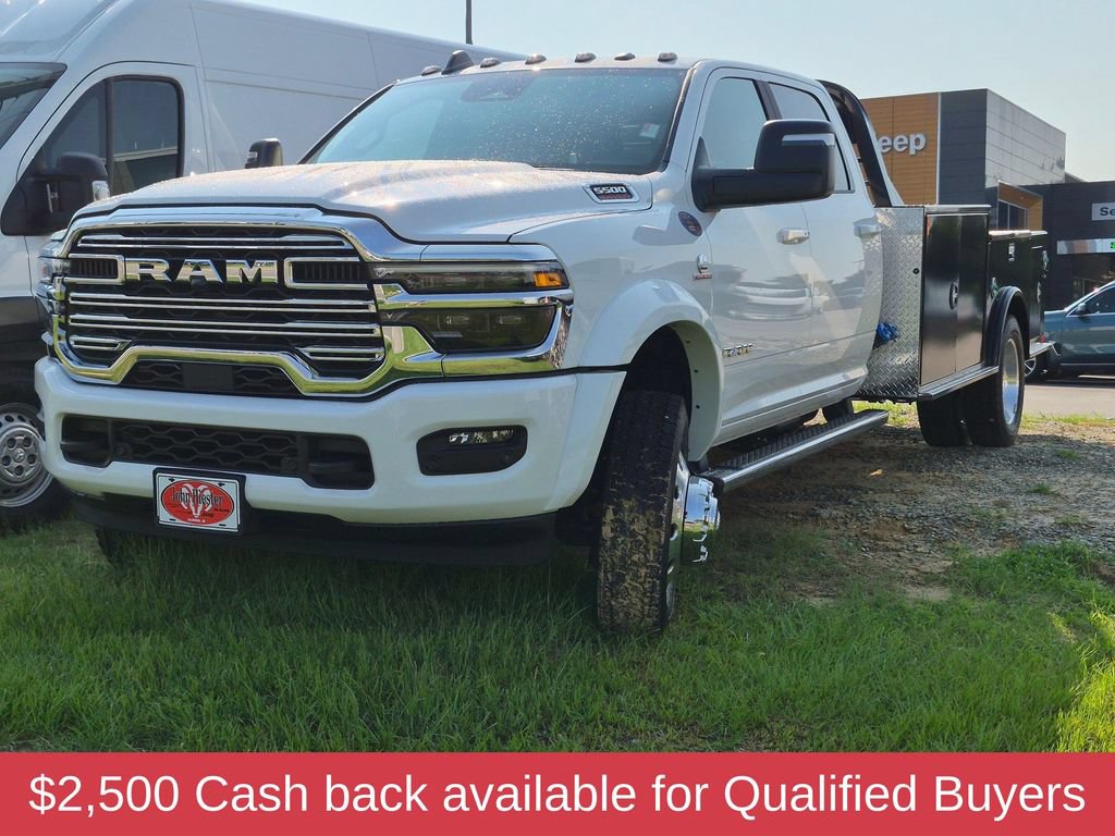 New 2026 RAM 5500 4x4 Crew Cab w/ Laramie Trim Package image 4