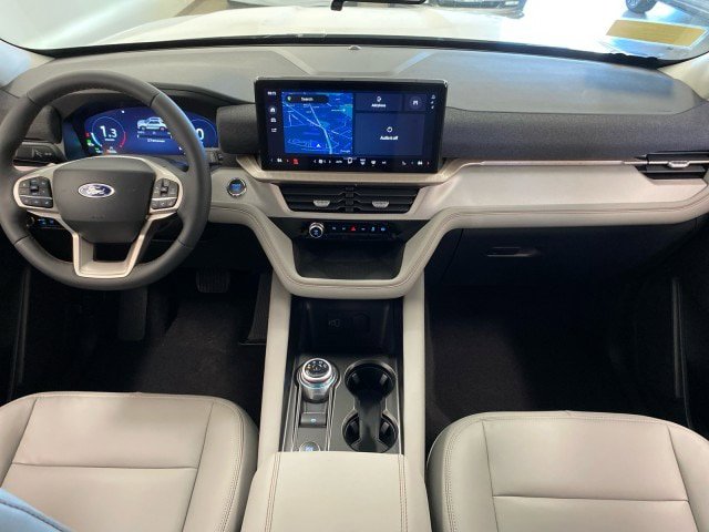 New 2026 Ford Explorer Active w/ Active Comfort Package AWD/4WD image 13