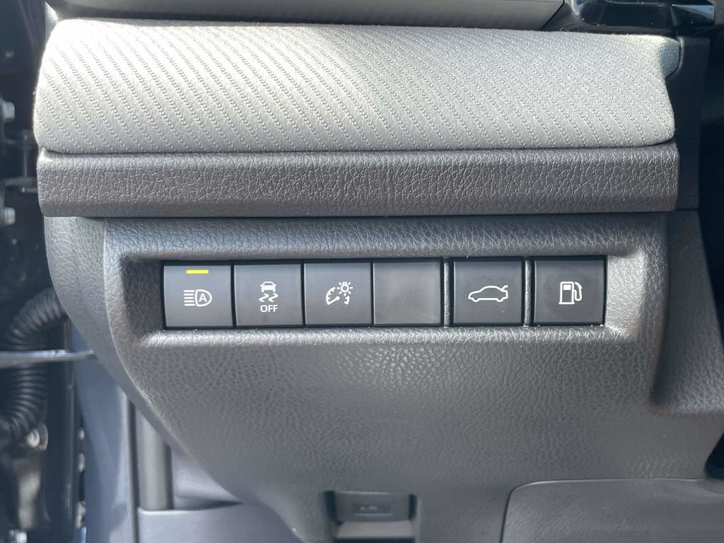 Used 2026 Toyota Camry SE w/ Convenience Package FWD image 19