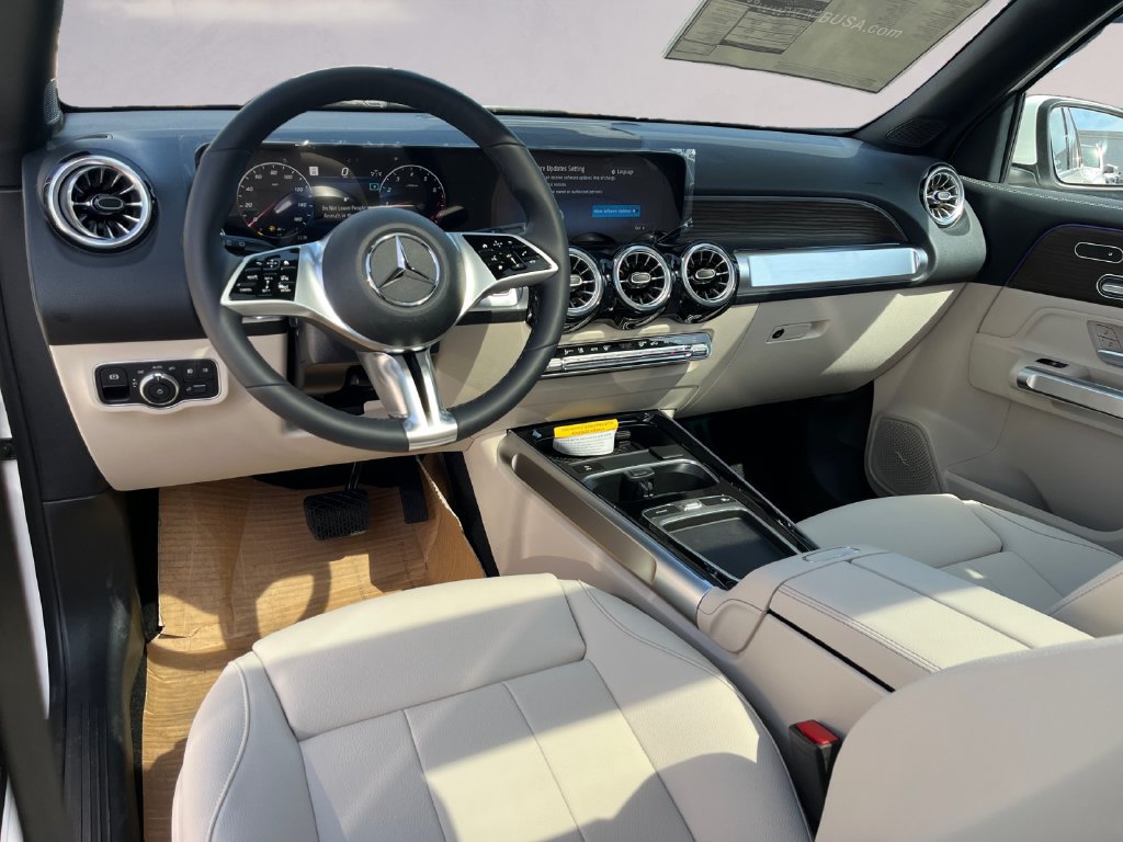 New 2026 Mercedes-Benz GLB 250 4MATIC image 7