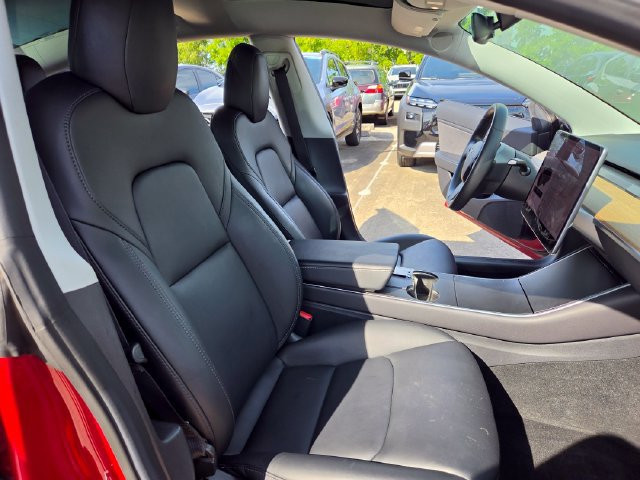 Used 2019 Tesla Model 3 Standard Range RWD image 23
