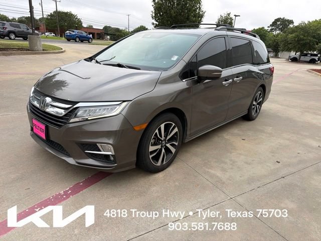 Used 2018 Honda Odyssey Elite image 3