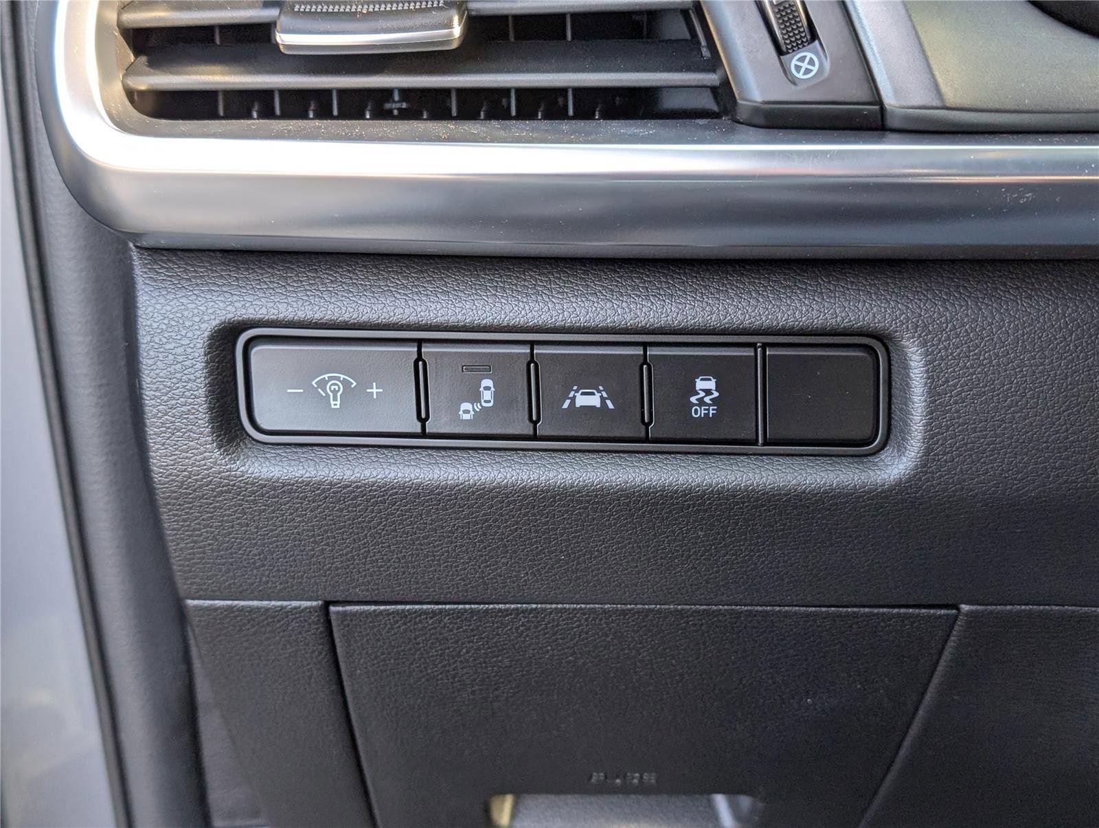 Used 2022 Kia Telluride S image 21