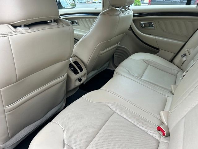 Used 2014 Ford Taurus Limited FWD image 13
