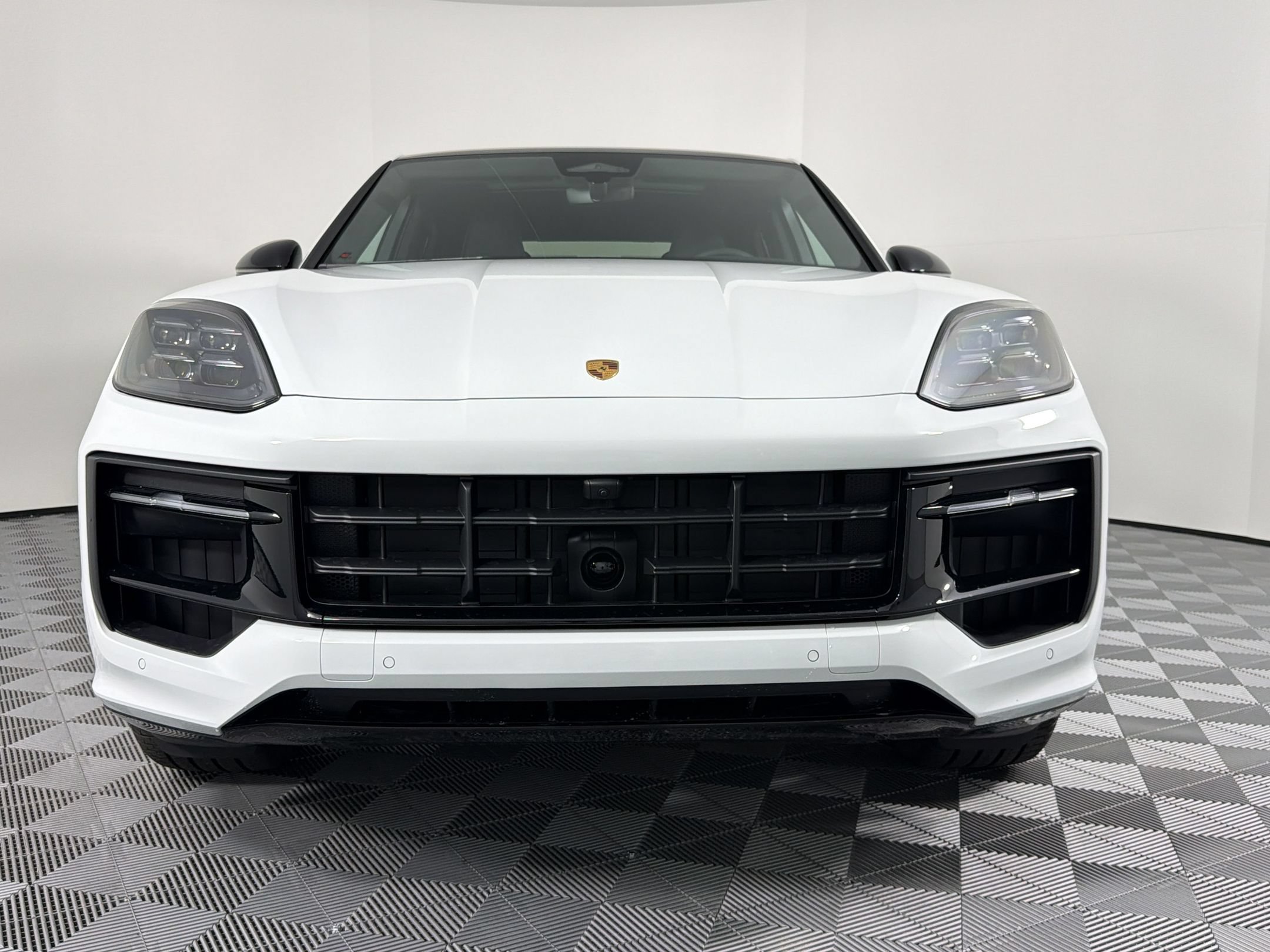 New 2026 Porsche Cayenne GTS AWD/4WD image 6