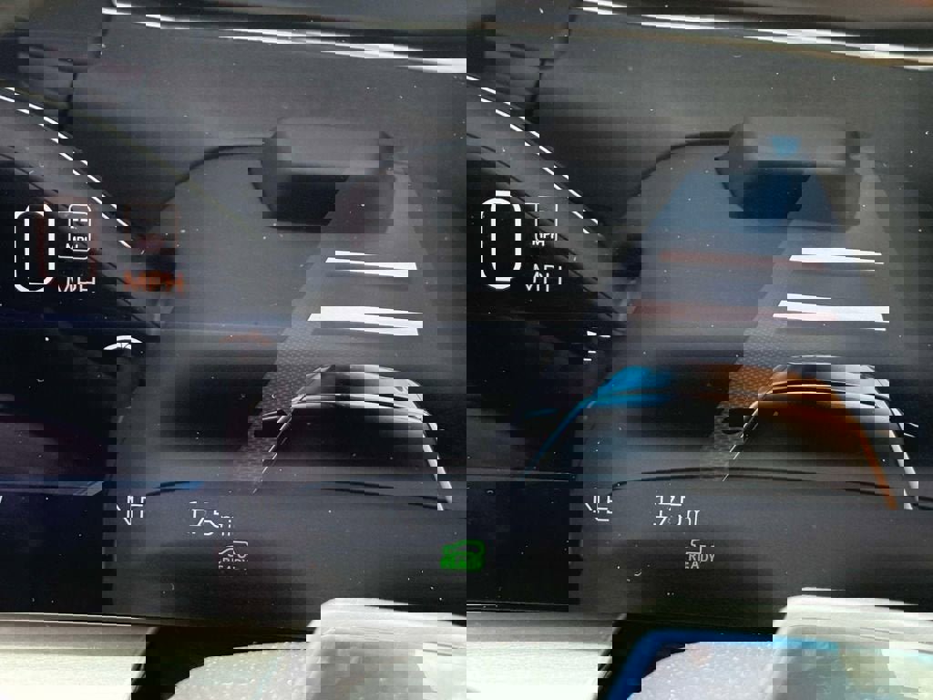 New 2024 Cadillac Lyriq Luxury image 4