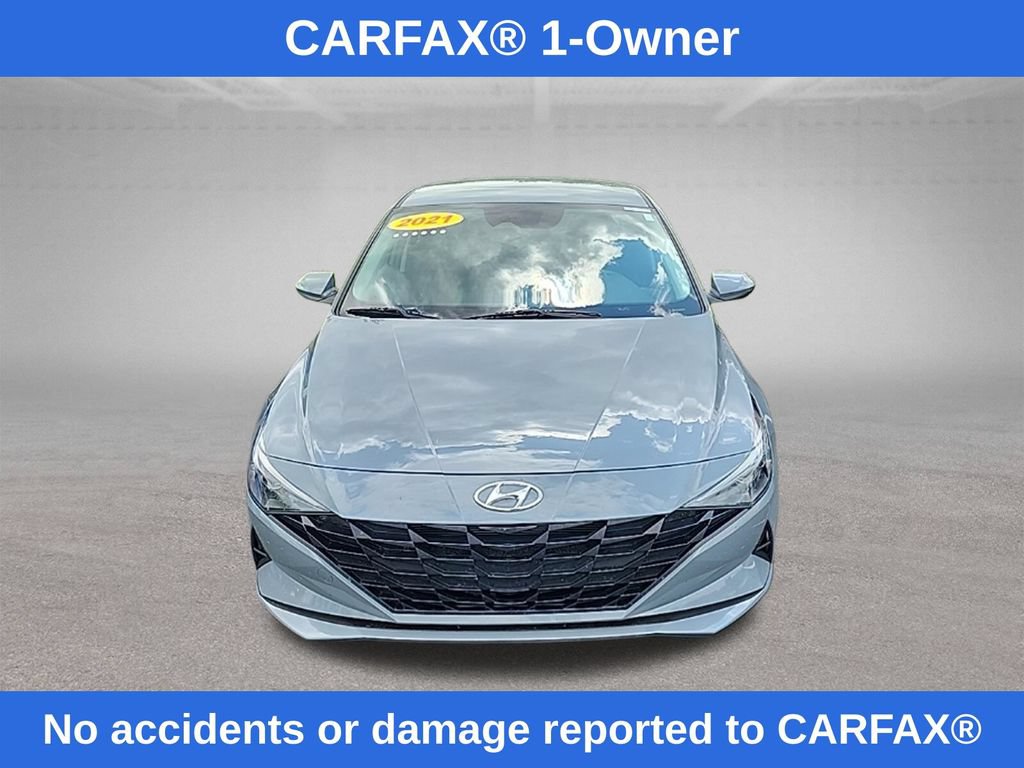 Used 2021 Hyundai Elantra SE FWD image 3