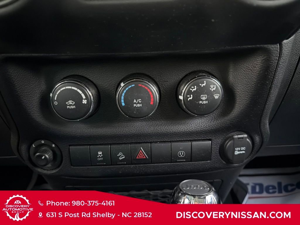 Used 2016 Jeep Wrangler Unlimited Sahara image 17