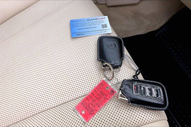 Used 2019 Lexus LX 570 4WD w/ Luxury Package image 11