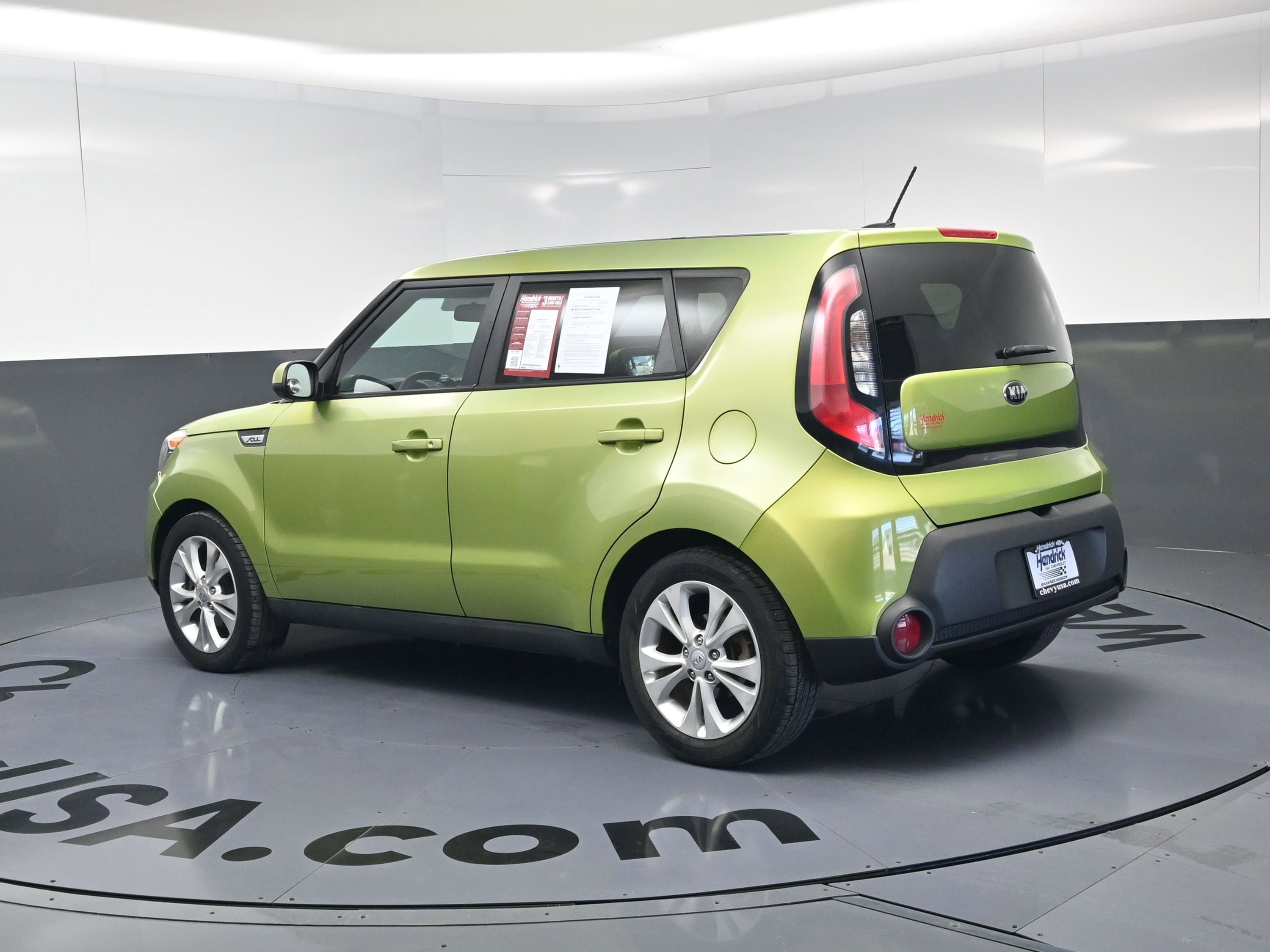 Used 2015 Kia Soul + image 7