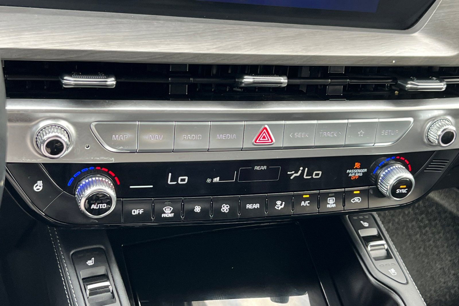 Used 2024 Kia Telluride EX X-Line image 22