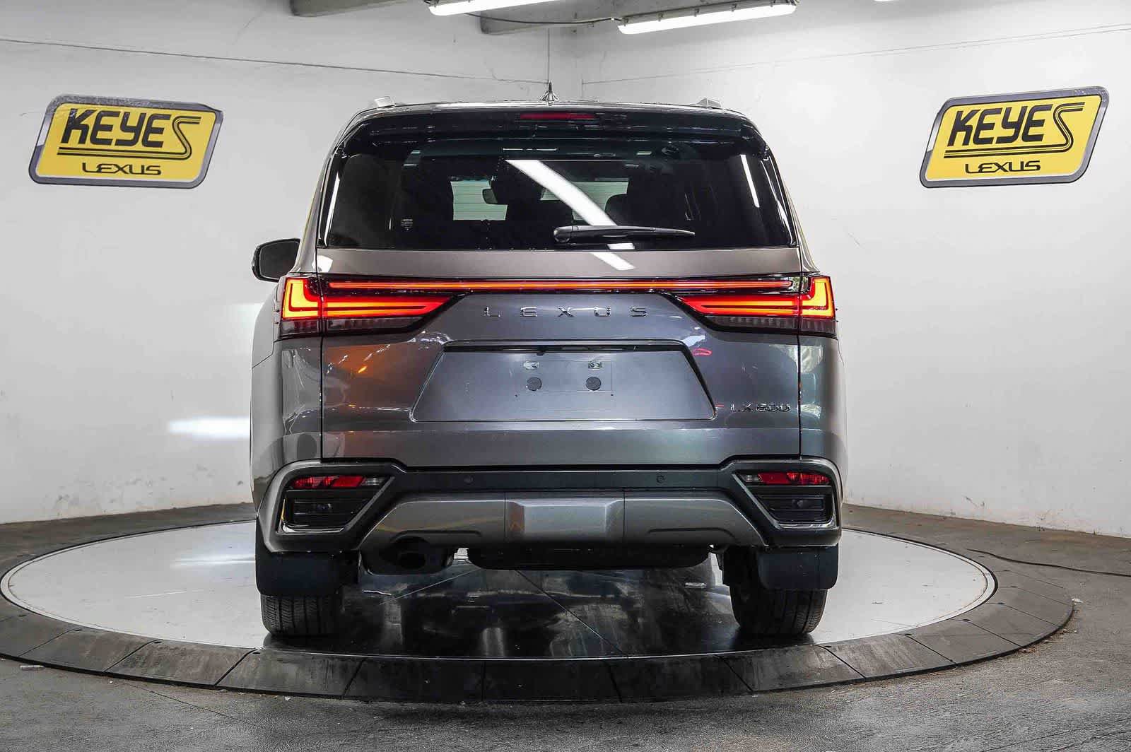 Used 2024 Lexus LX 600 4WD w/ Interior Upgrade Package image 3