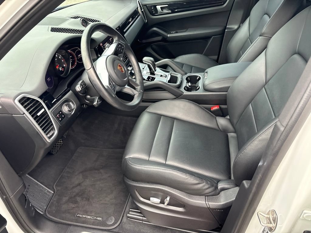 Used 2021 Porsche Cayenne AWD/4WD image 15