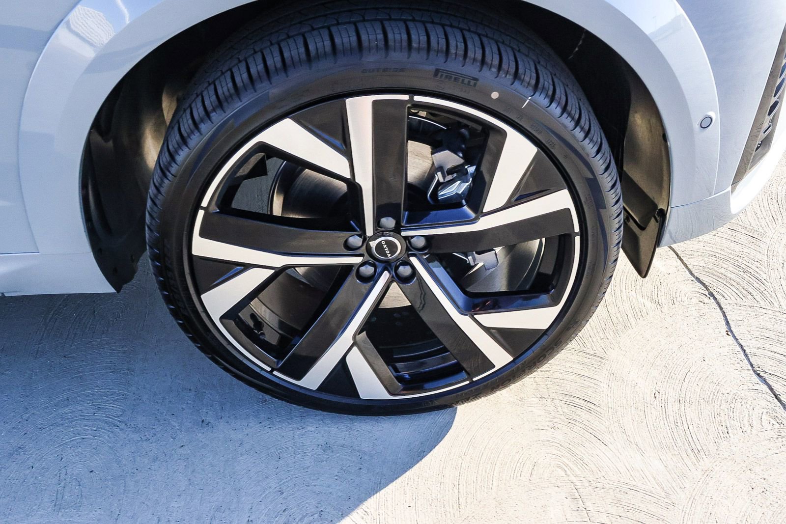 New 2026 Volvo XC60 T8 Ultra w/ Climate Package image 15