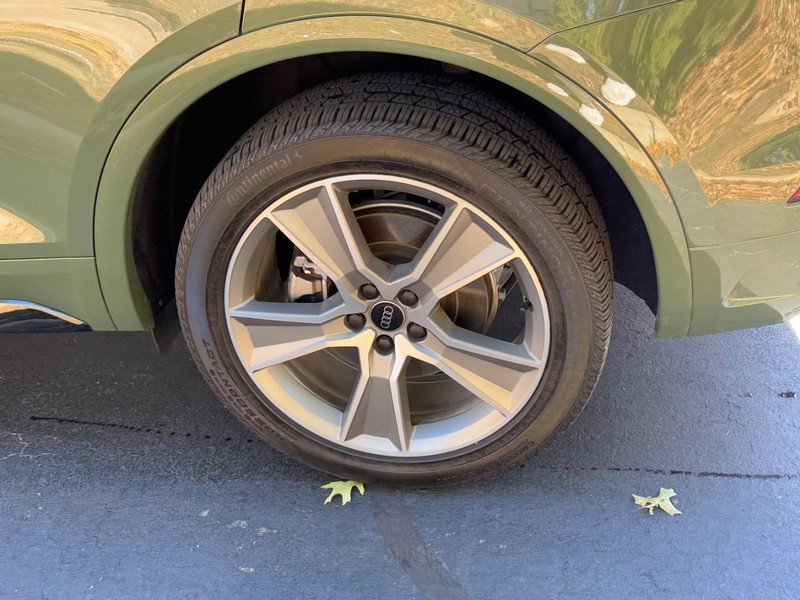 Used 2025 Audi Q5 2.0T Premium w/ Convenience Plus Package image 5