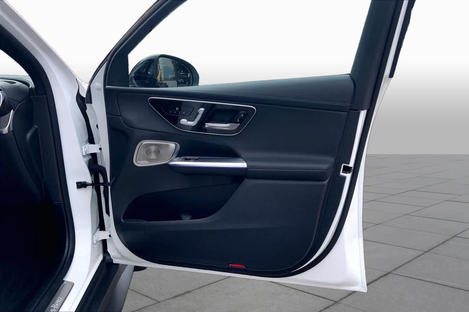Used 2026 Mercedes-Benz GLC 300 4MATIC image 22