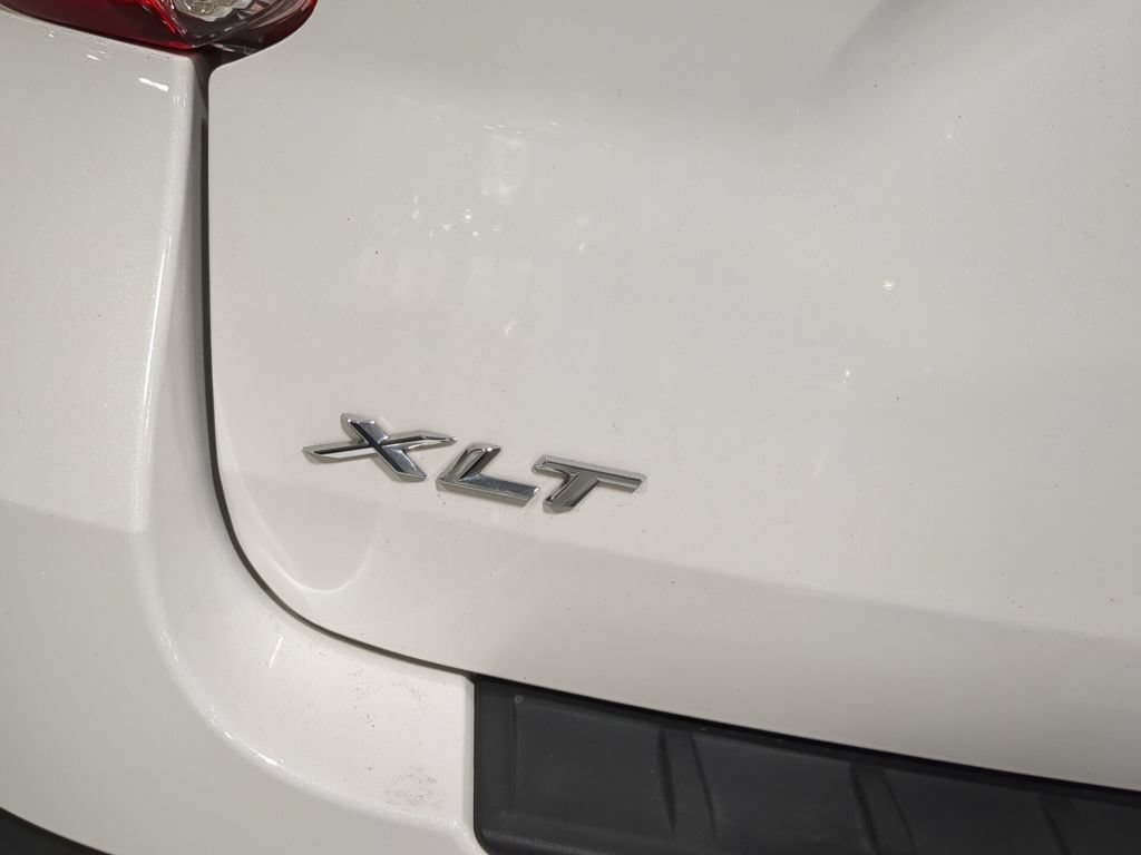 Used 2023 Ford Explorer XLT w/ Equipment Group 202A AWD/4WD image 10