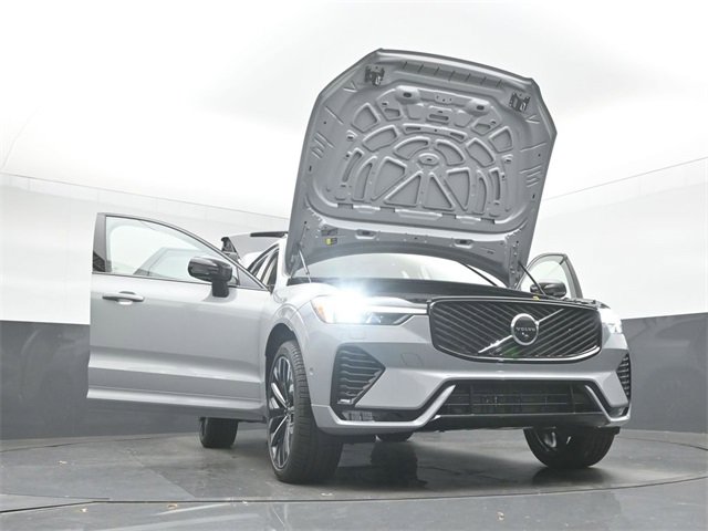 New 2026 Volvo XC60 B5 Ultra w/ Protection Package Premier image 57