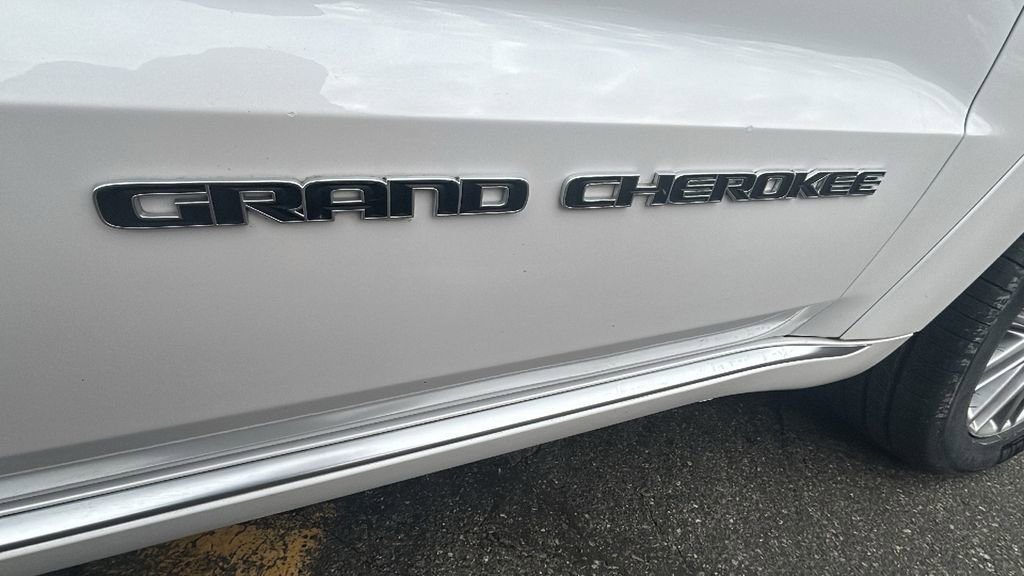 Used 2018 Jeep Grand Cherokee Summit w/ Platinum Series Group image 13