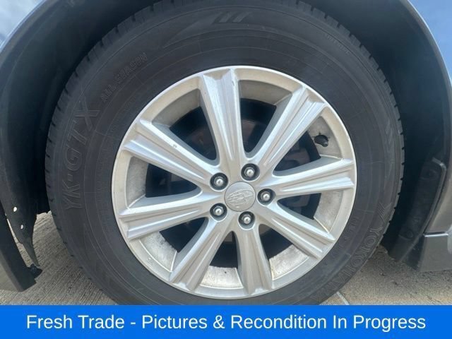 Used 2010 Subaru Legacy 2.5i Premium AWD/4WD image 10
