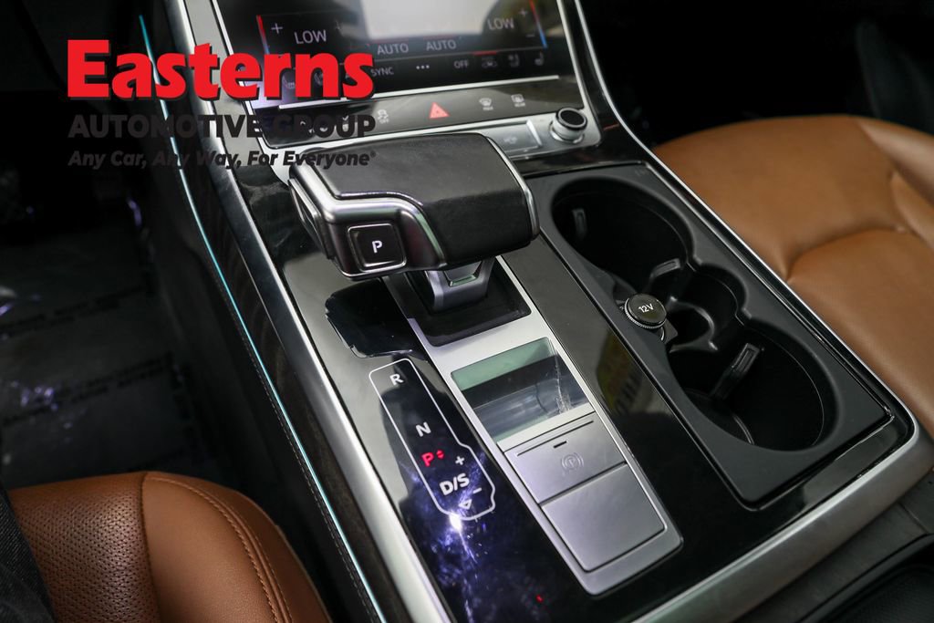 Used 2022 Audi Q8 Prestige w/ Prestige Package image 13